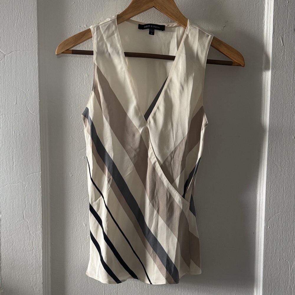 Elegant Women's V-Neck Striped Blouse - Cream and Black